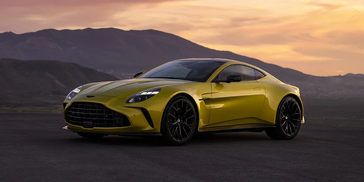 2025 Aston Martin Vantage Hero Image