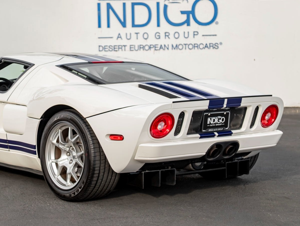 2005 Ford GT Base