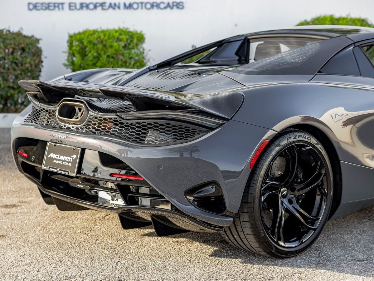 2025 McLaren 750S Spider