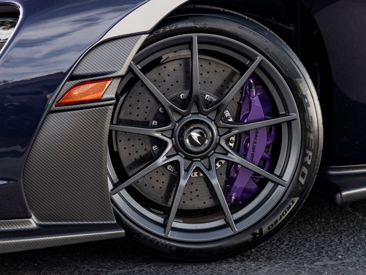 2019 McLaren Senna Base