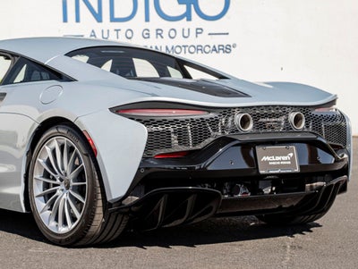 2025 McLaren Artura Base