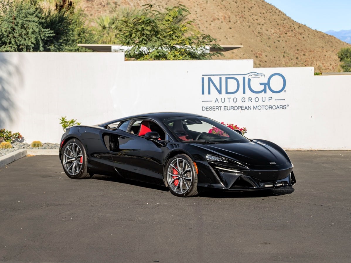 2025 McLaren Artura TechLux