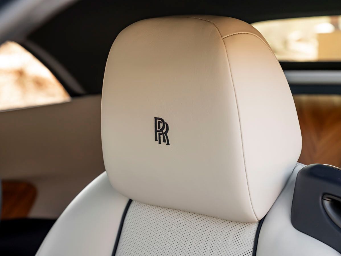 2016 Rolls-Royce Dawn Base
