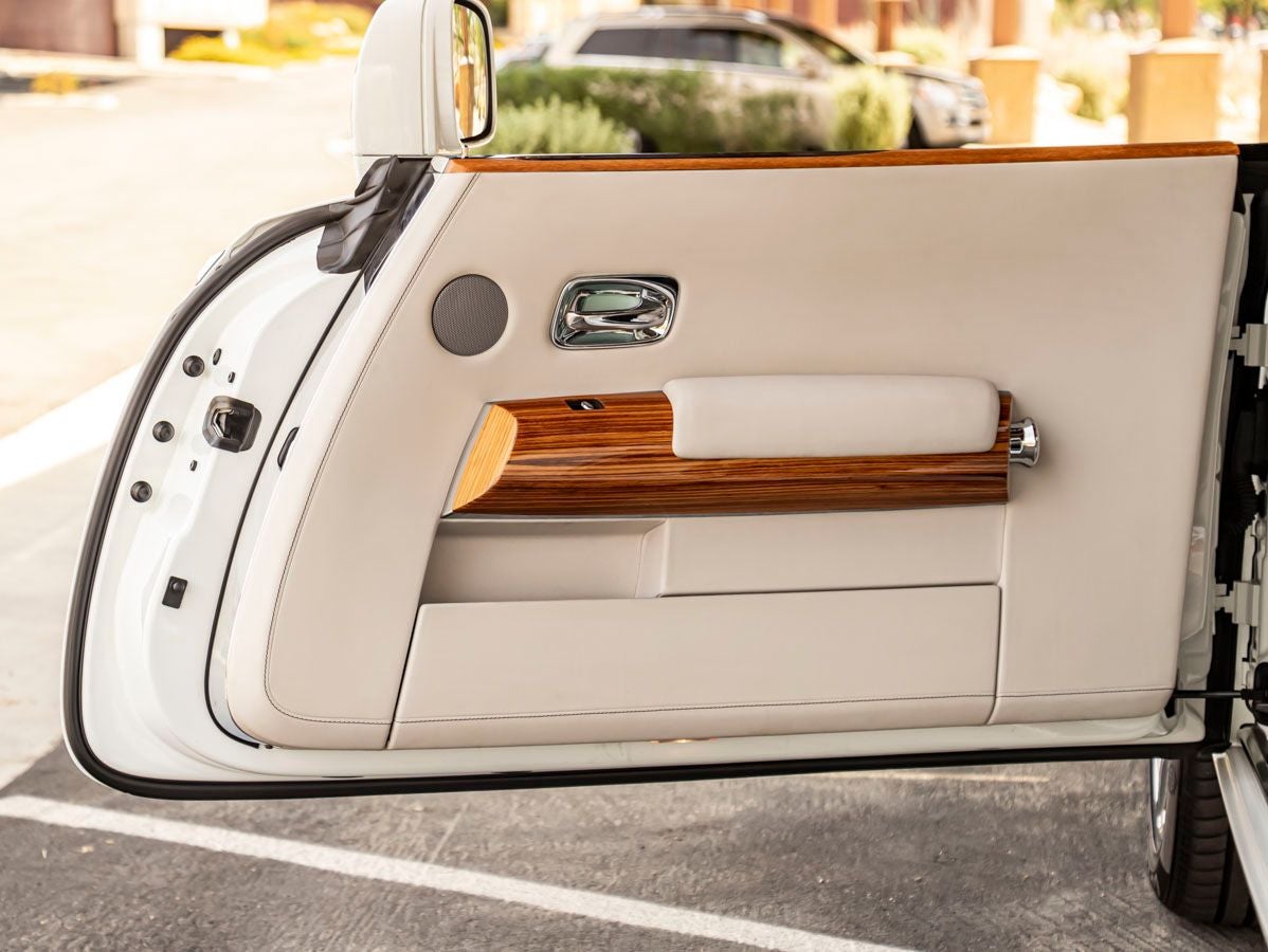 2015 Rolls-Royce Phantom Drophead Coupe 