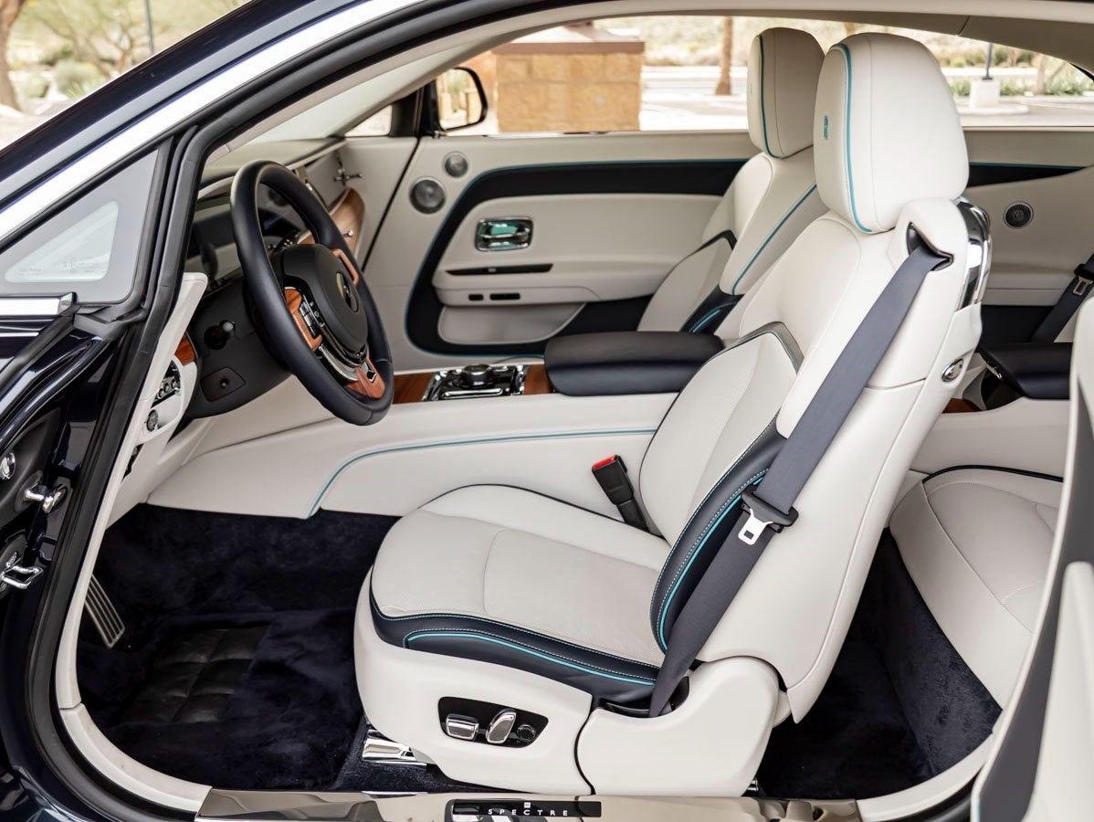 2025 Rolls-Royce Spectre Base