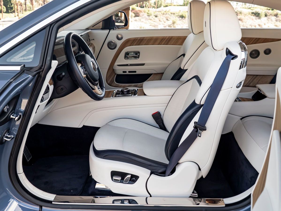 2025 Rolls-Royce Spectre 