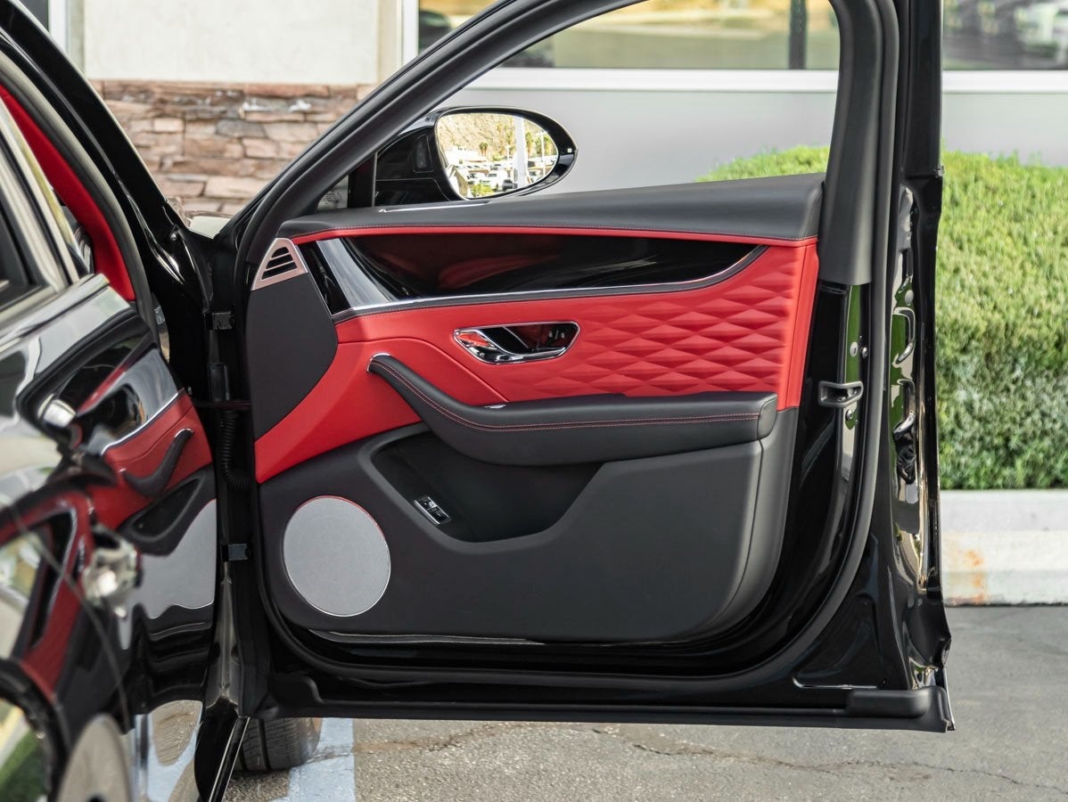 2022 Bentley Flying Spur V8