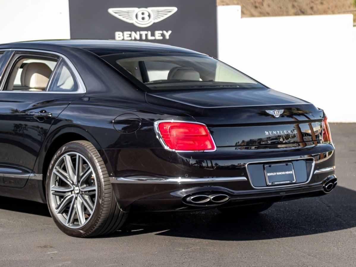 2022 Bentley Flying Spur Hybrid Base