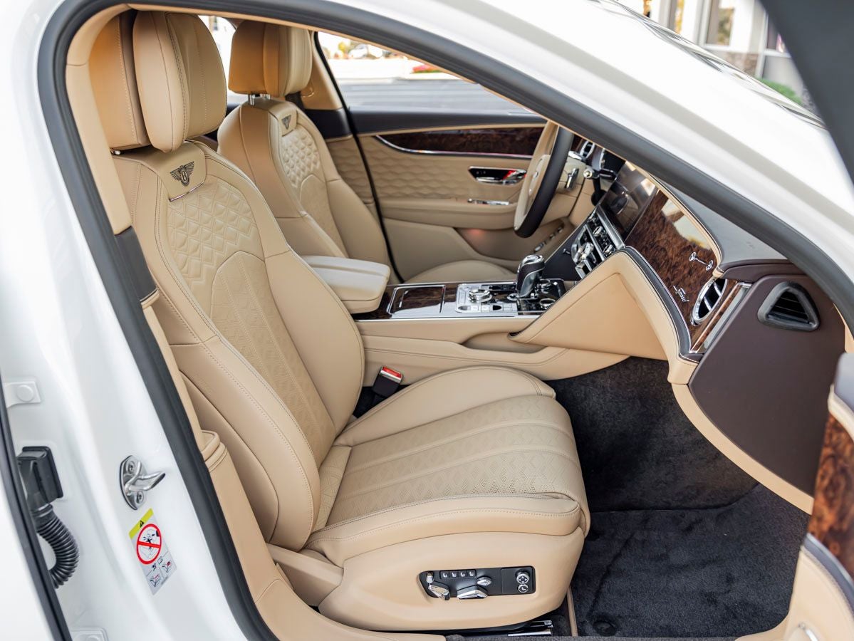 2025 Bentley Flying Spur Speed