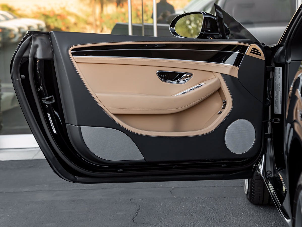 2024 Bentley Continental GTC V8