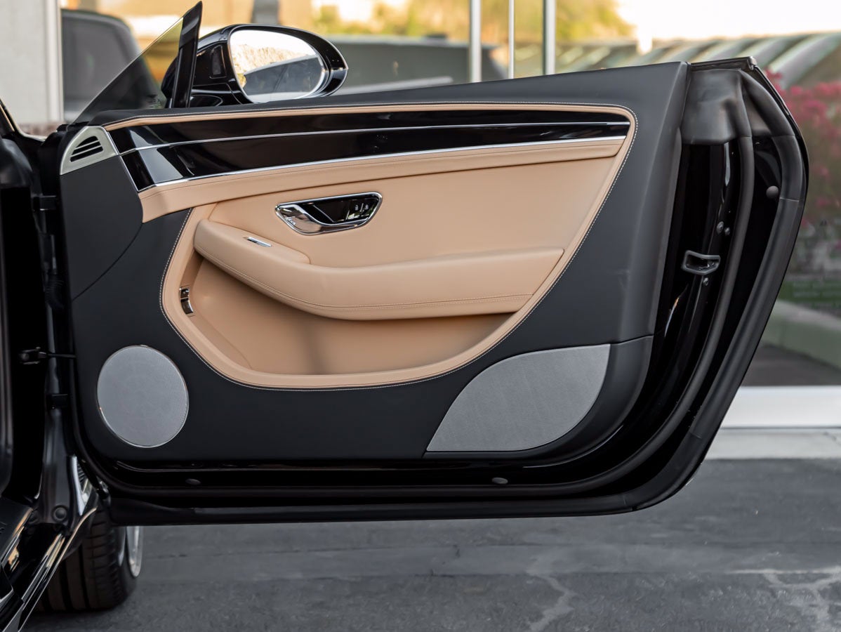 2024 Bentley Continental GTC V8