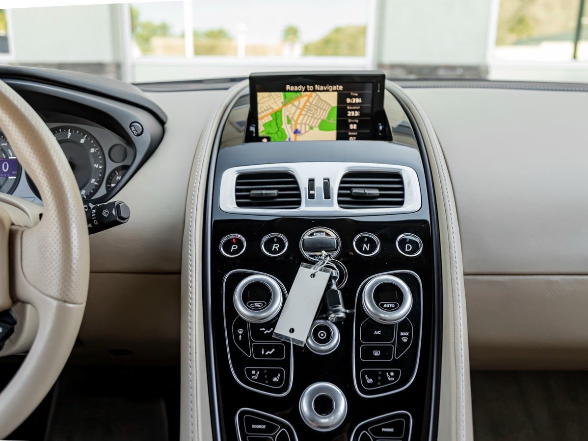 2014 Aston Martin Vanquish V12 Coupe