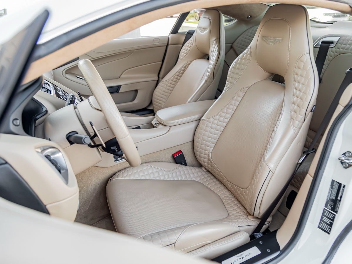 2014 Aston Martin Vanquish V12 Coupe