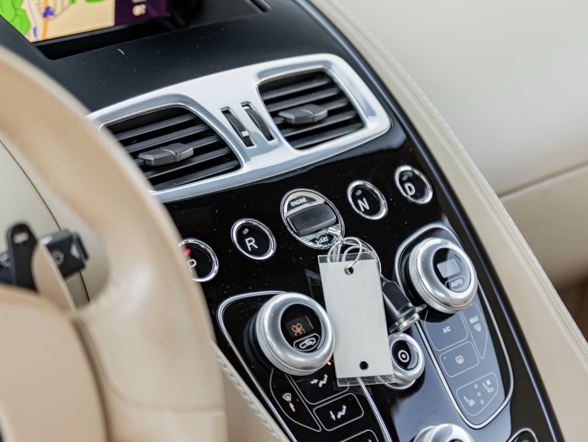 2014 Aston Martin Vanquish V12 Coupe