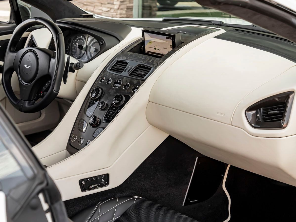 2018 Aston Martin Vanquish Volante