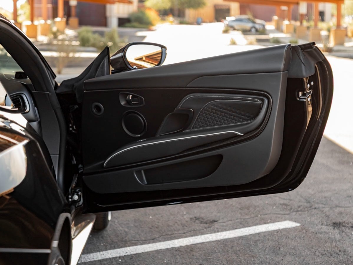 2022 Aston Martin DBS Superleggera