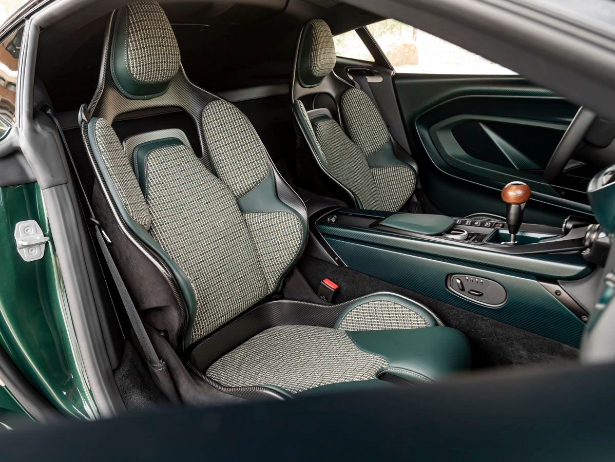 2024 Aston Martin Valor Base