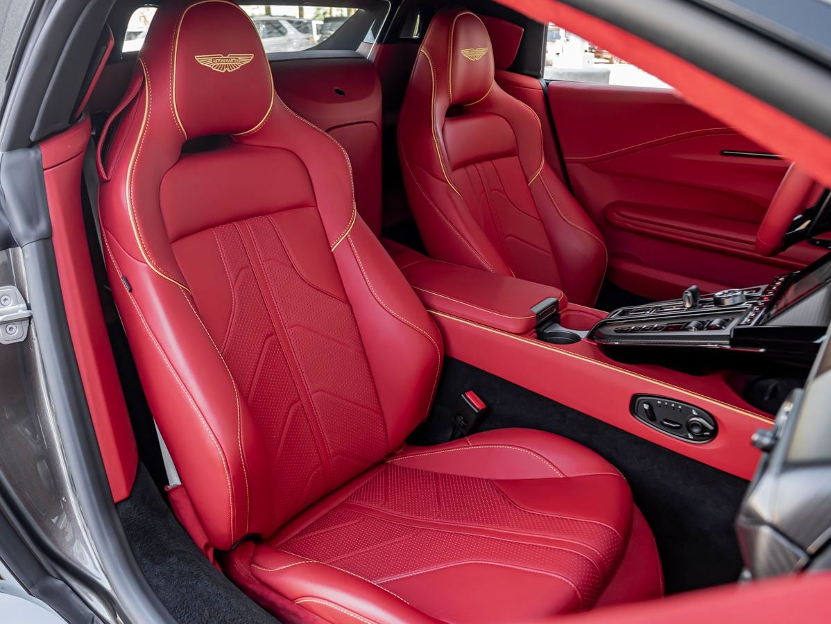 2026 Aston Martin Vantage Base