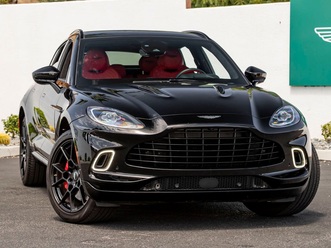 2021 Aston Martin DBX Base — photo 1 of 31