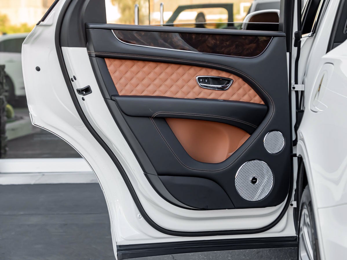 2023 Bentley Bentayga Azure Hybrid
