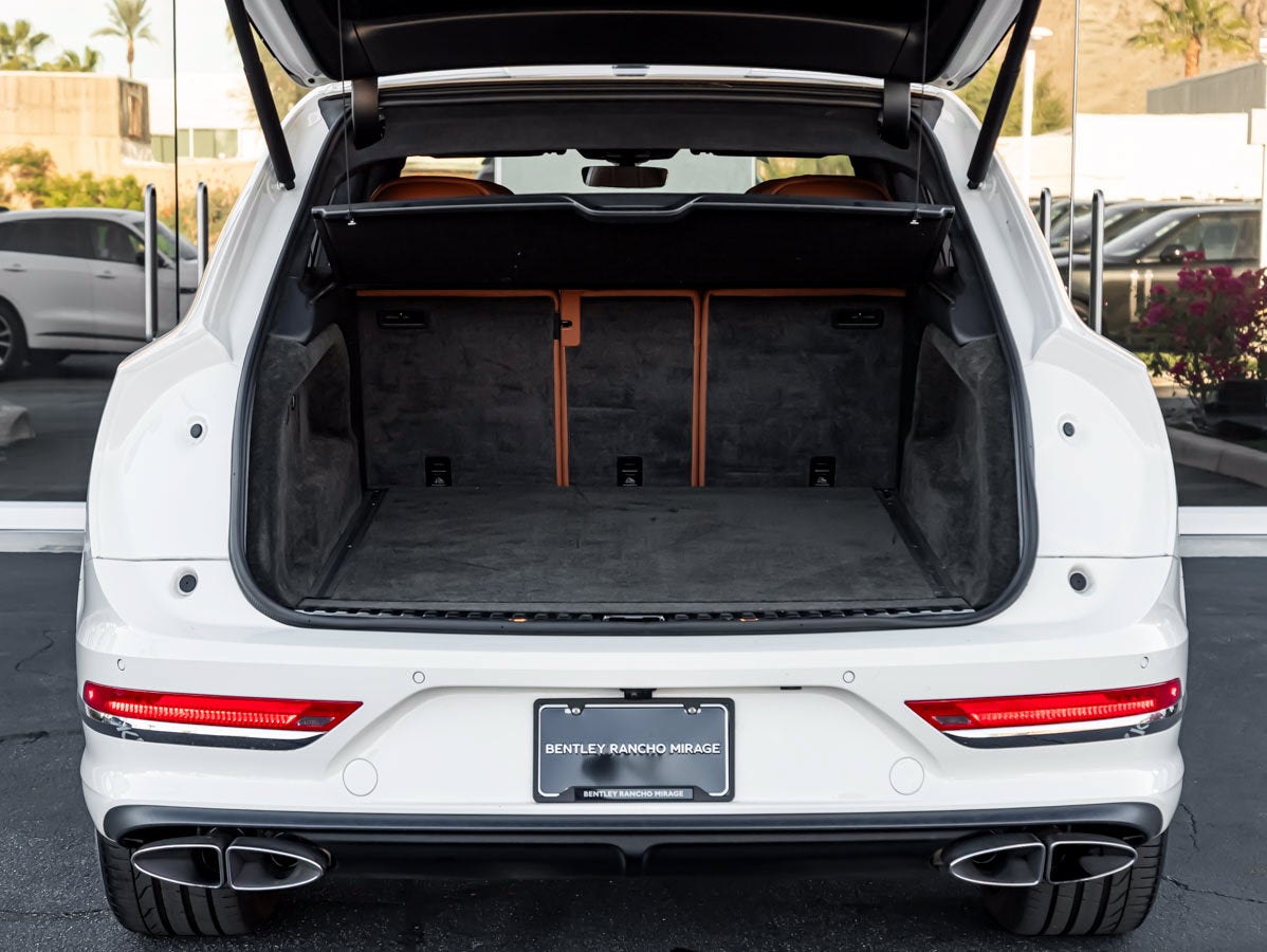 2023 Bentley Bentayga Azure Hybrid