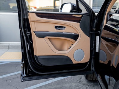 2023 Bentley Bentayga V8