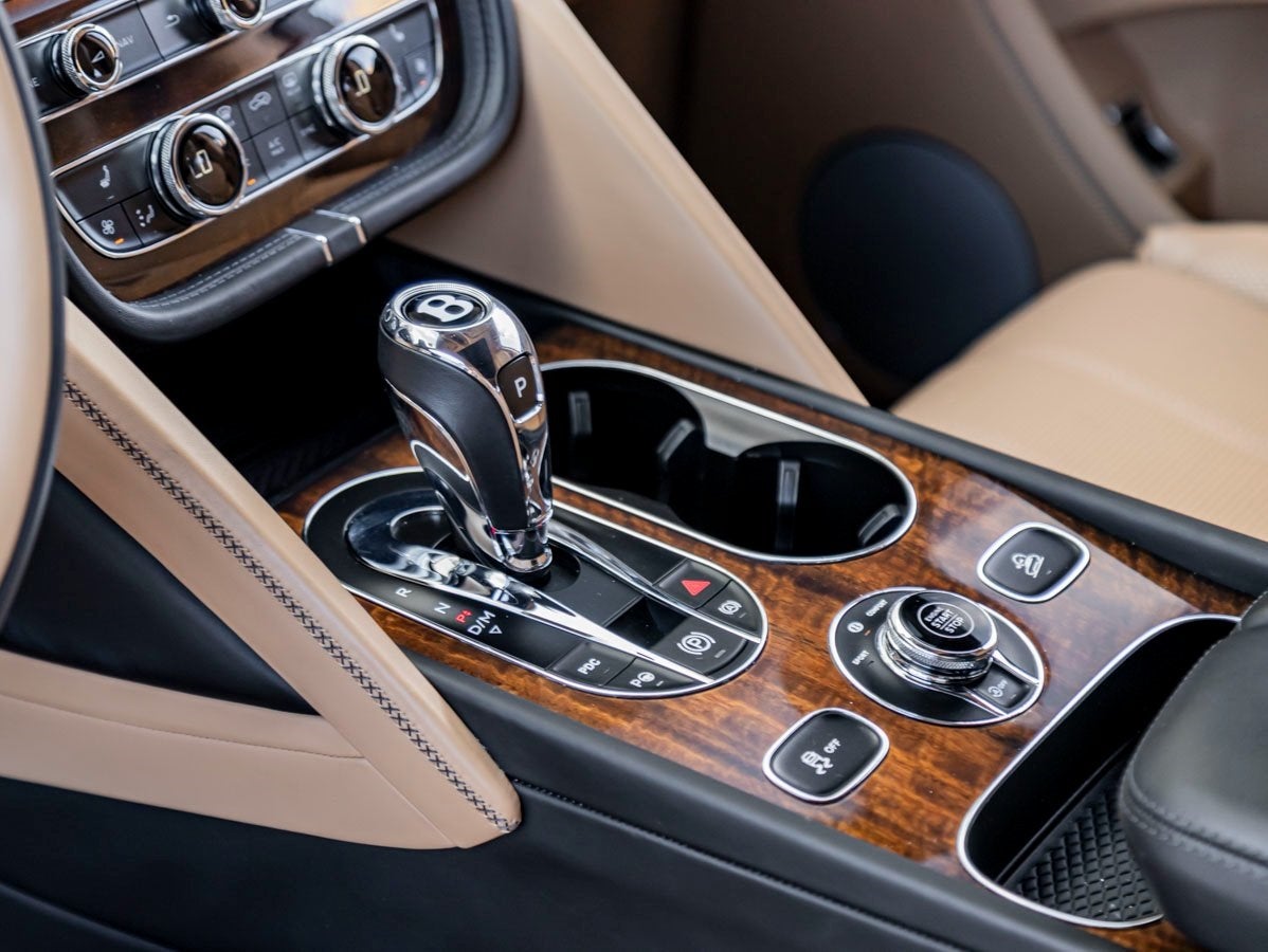 2023 Bentley Bentayga V8