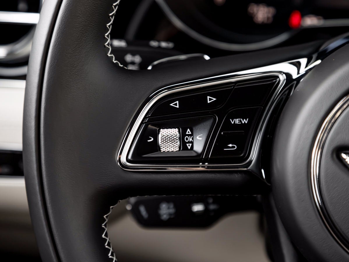 2026 Bentley Bentayga Azure