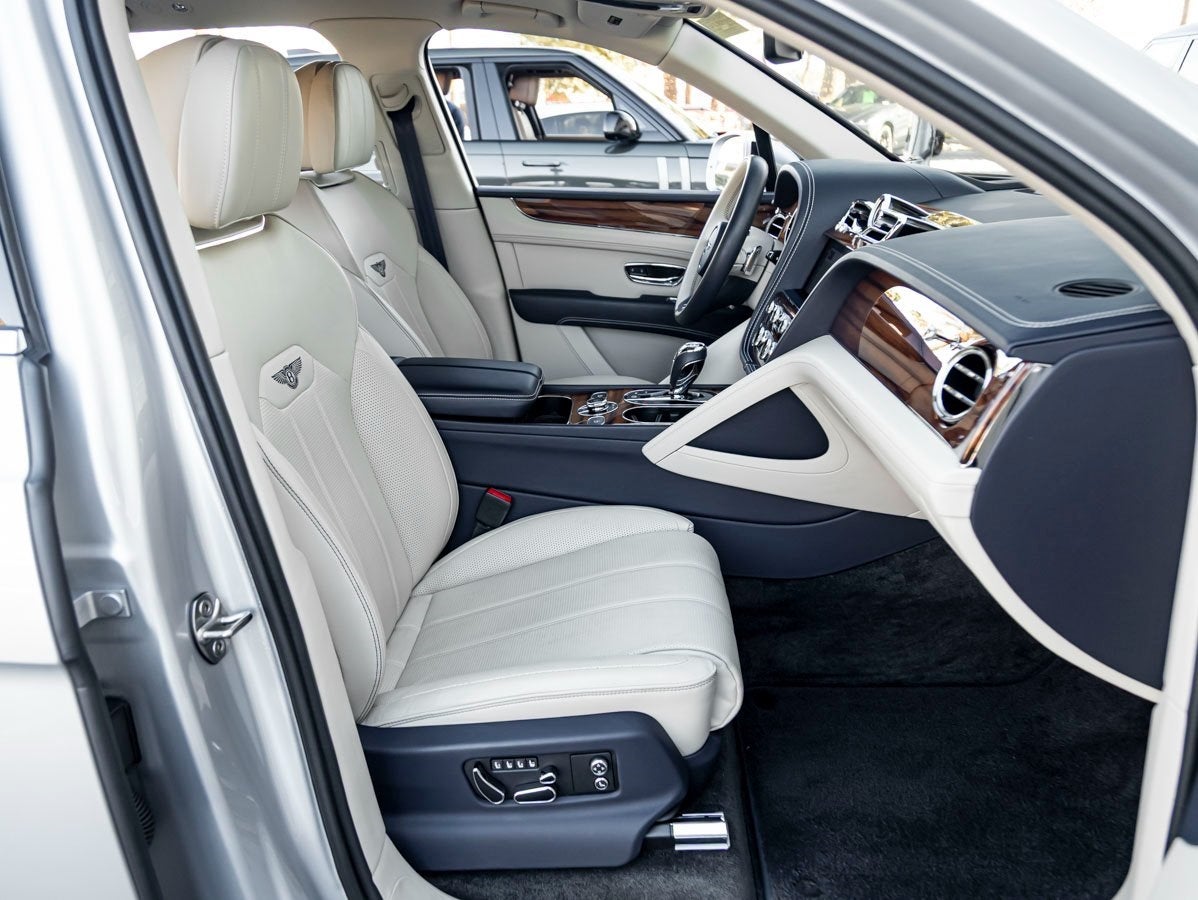 2023 Bentley Bentayga EWB Base