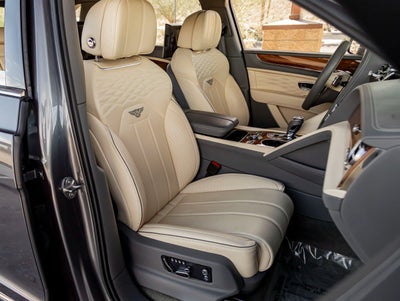 2023 Bentley Bentayga EWB Azure V8