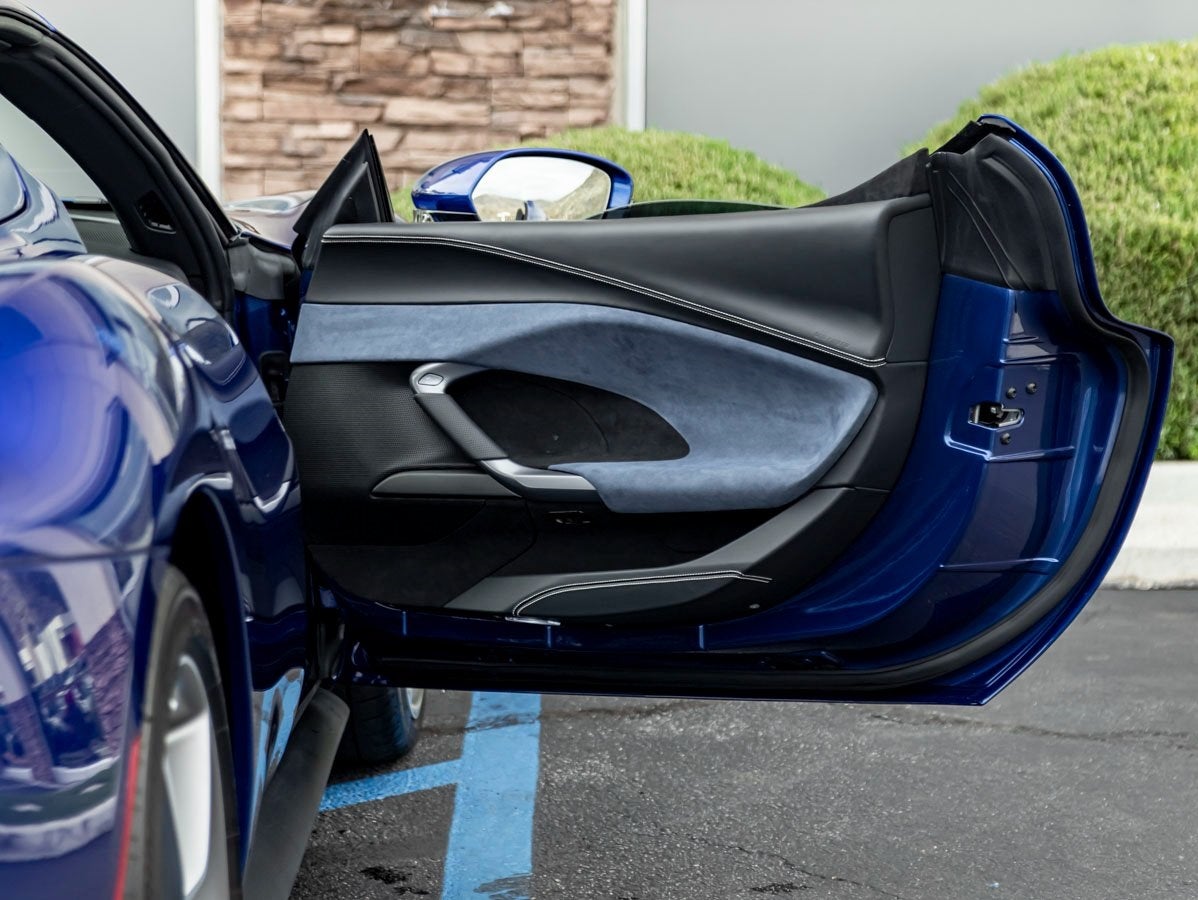 2025 Ferrari 296 GTS Base