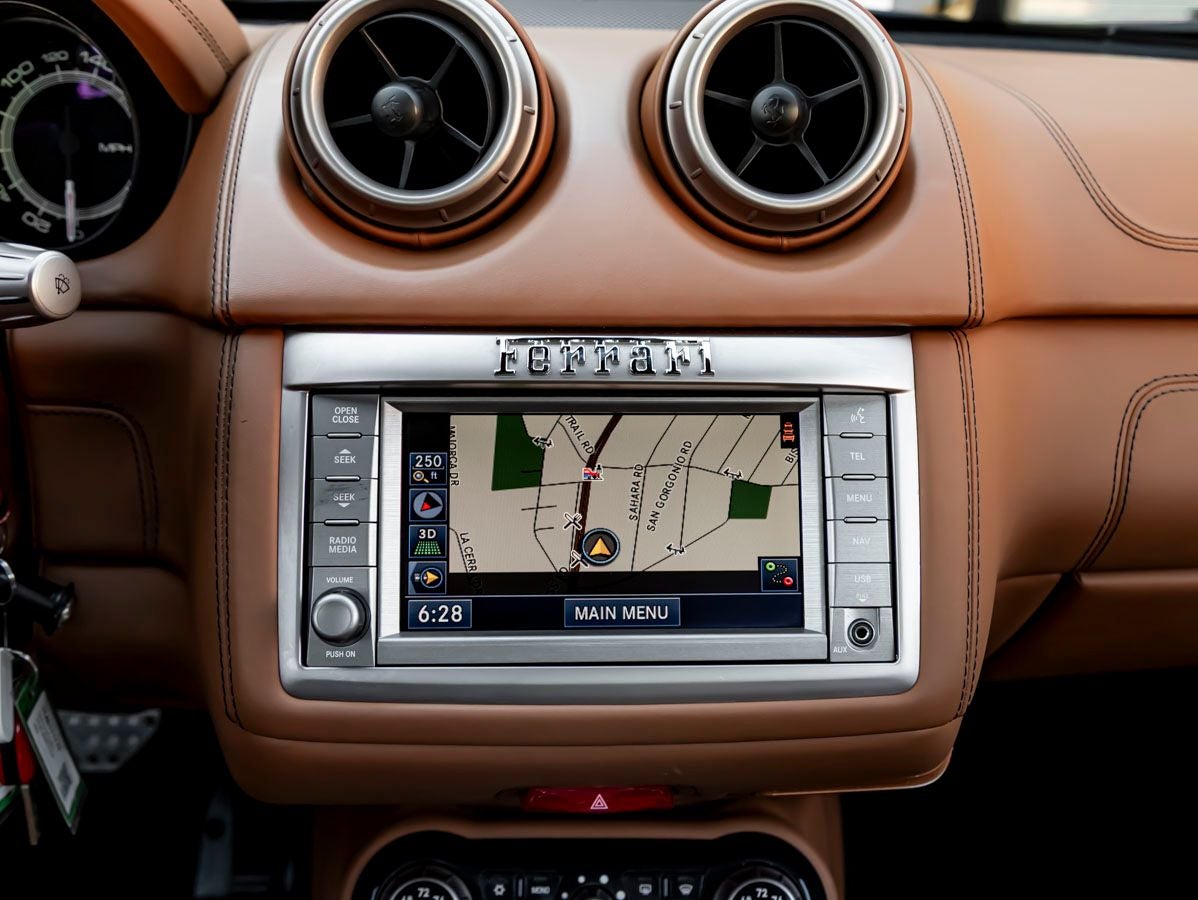 2010 Ferrari California Base