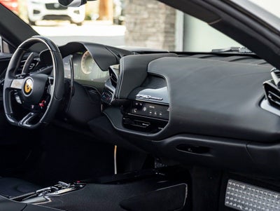 2023 Ferrari SF90 Stradale Base