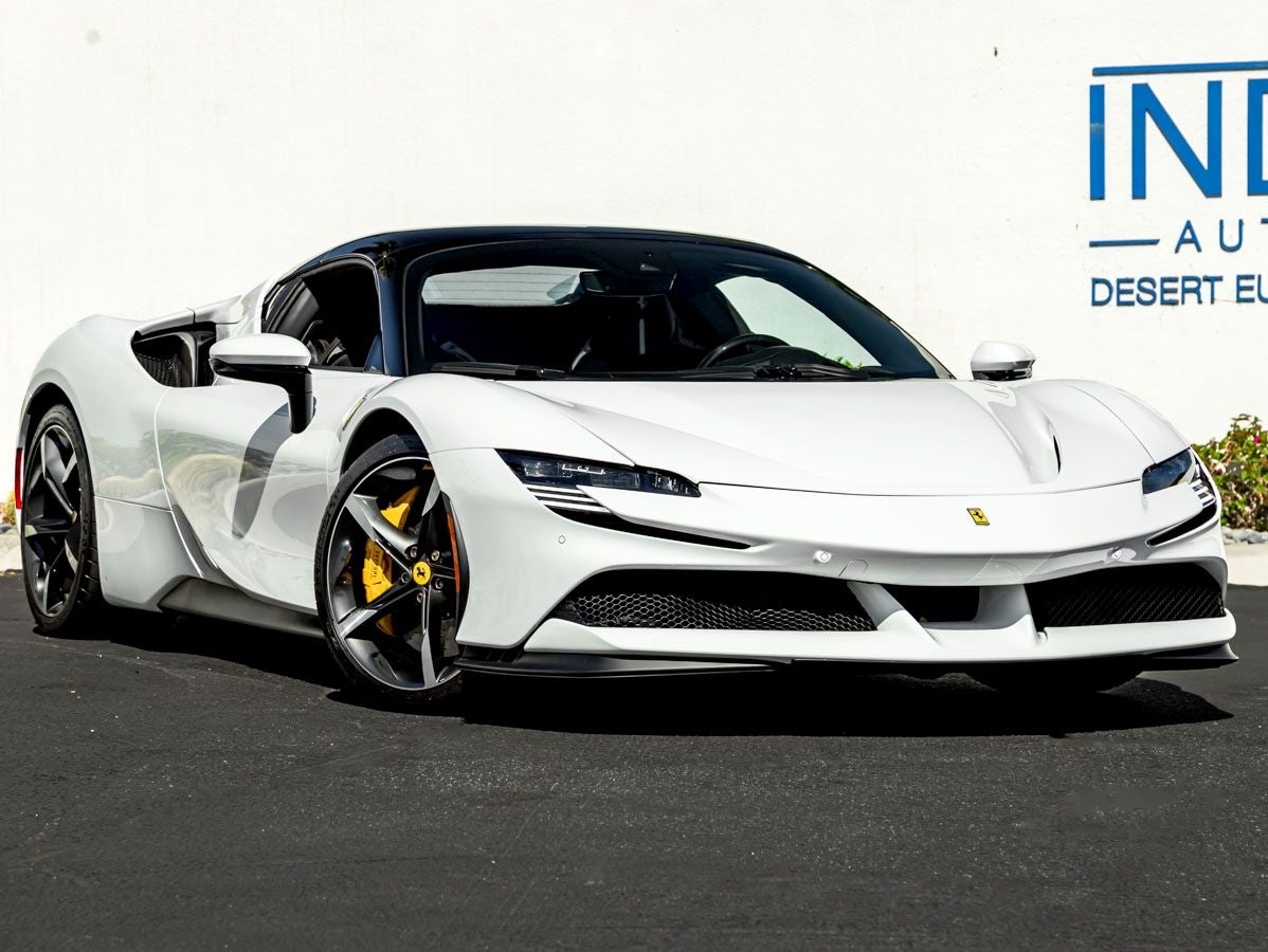 2024 Ferrari SF90 Spider Base