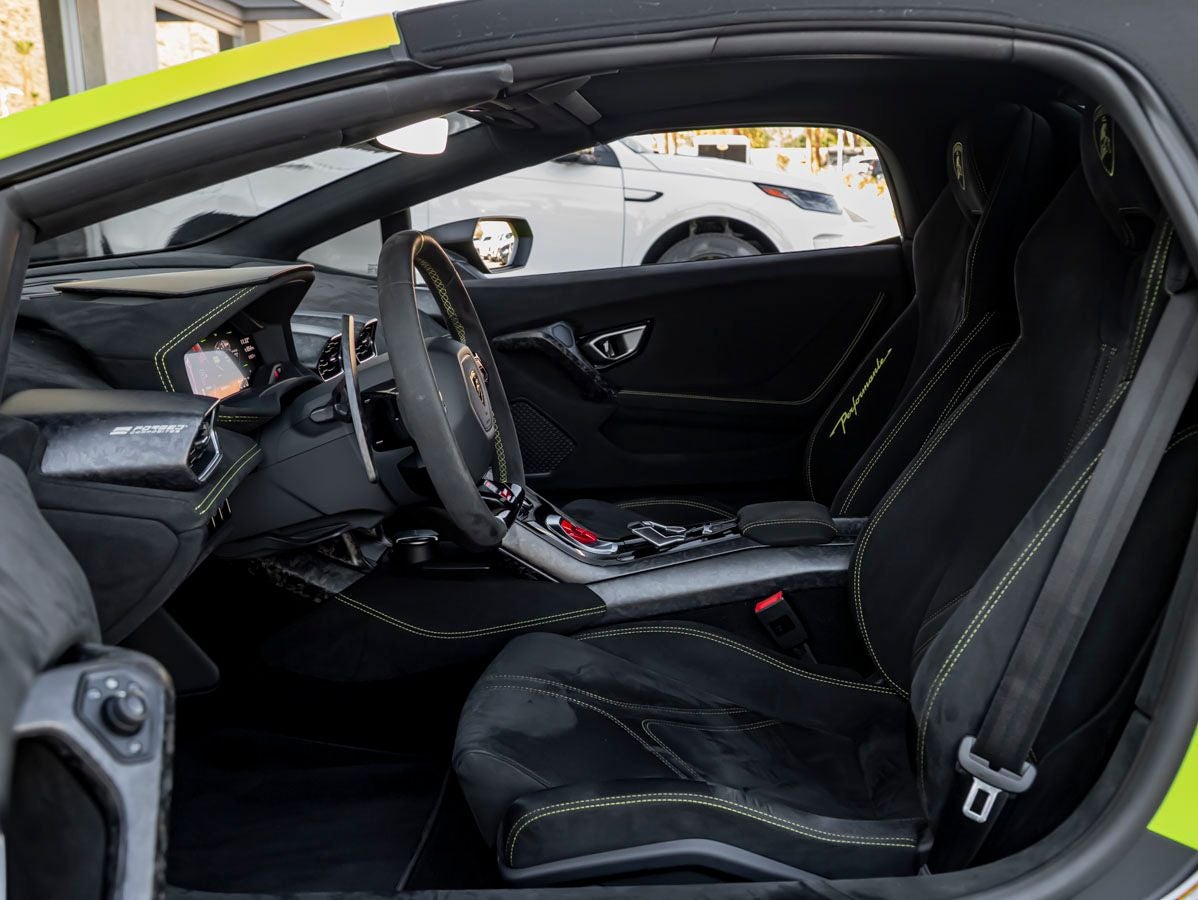 2019 Lamborghini Huracan Performante