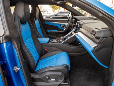 2022 Lamborghini Urus Base