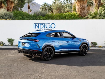 2022 Lamborghini Urus Base