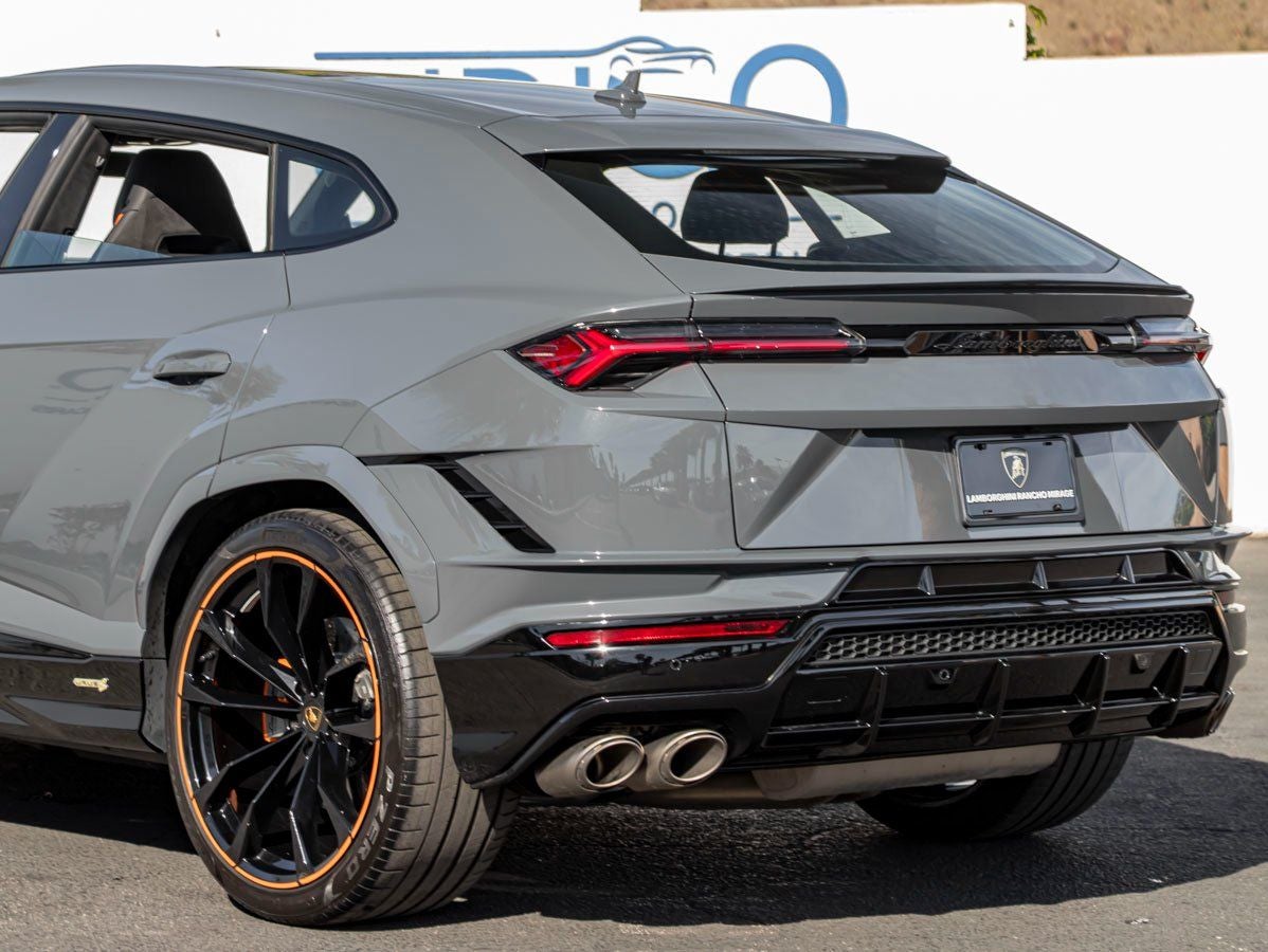 2024 Lamborghini Urus S