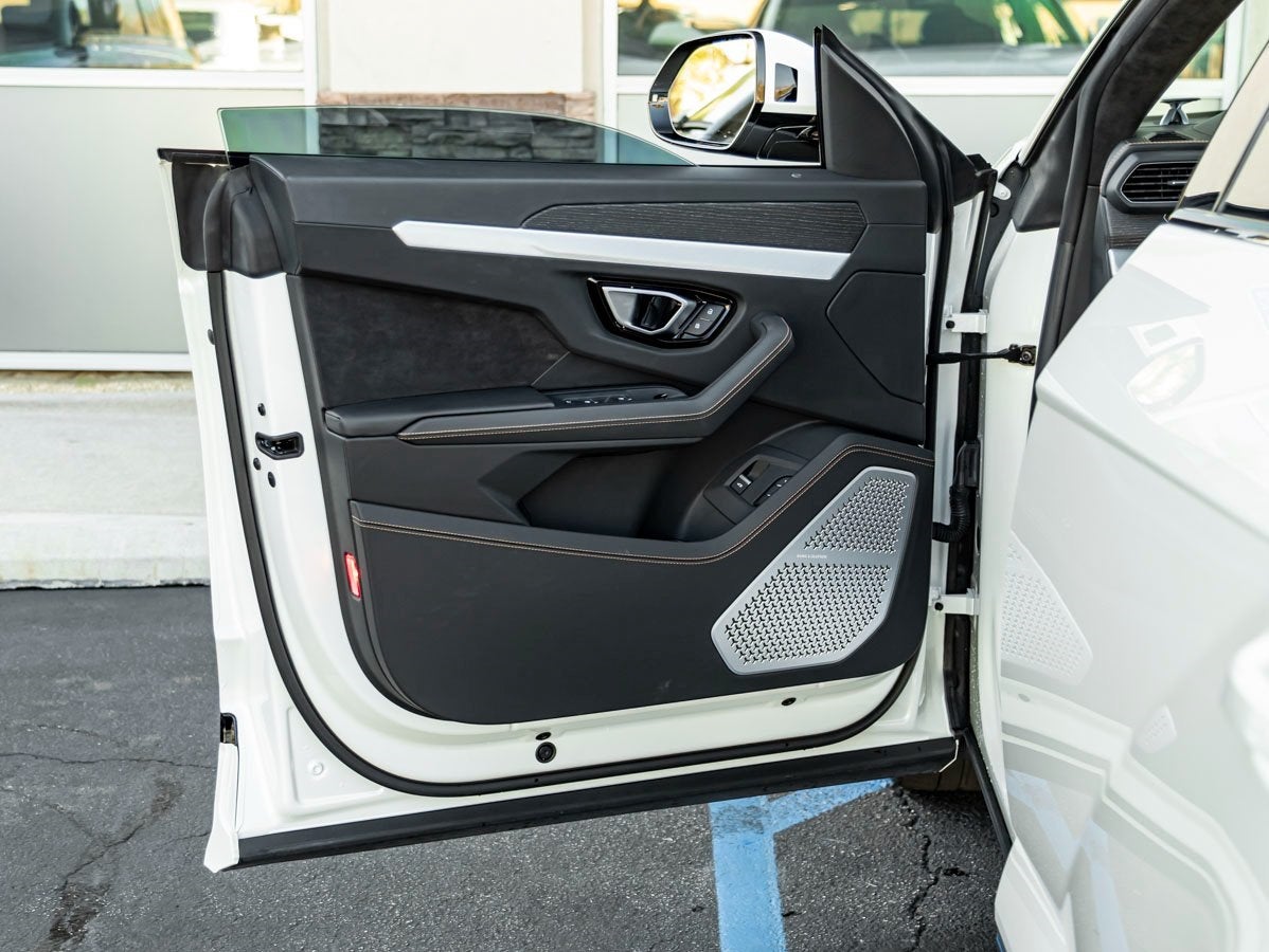 2024 Lamborghini Urus S