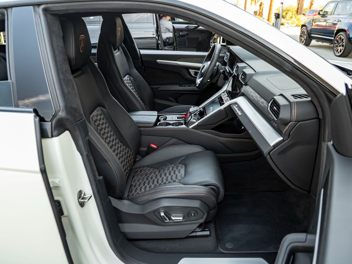 2024 Lamborghini Urus S