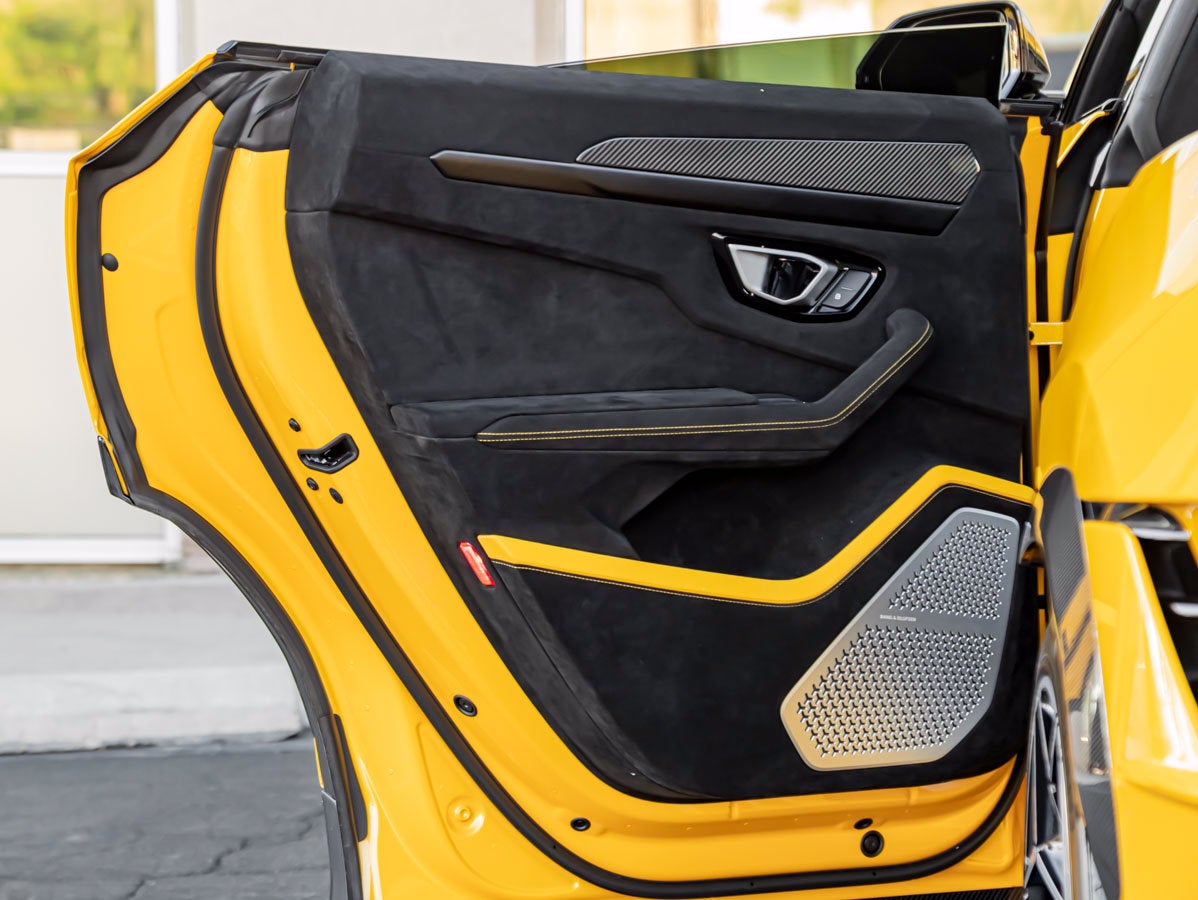 2024 Lamborghini Urus Performante