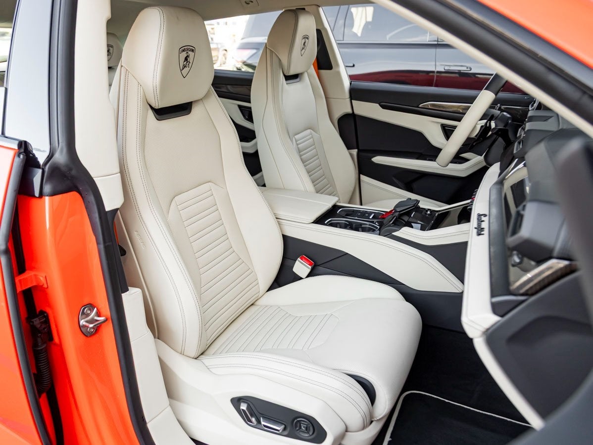 2025 Lamborghini Urus SE