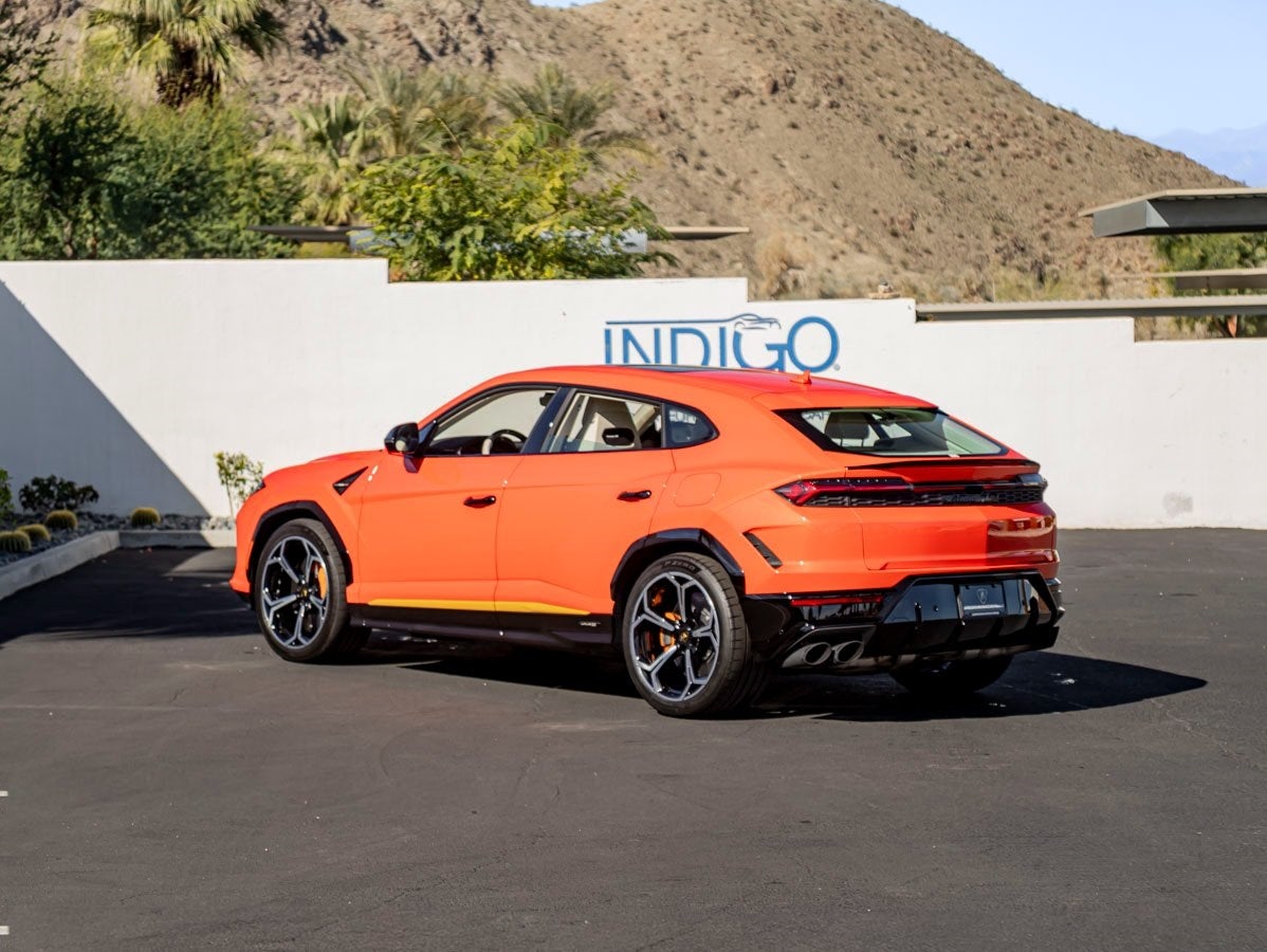 2025 Lamborghini Urus SE