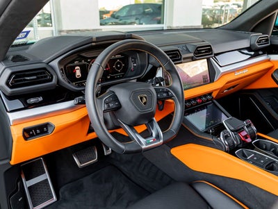 2025 Lamborghini Urus SE