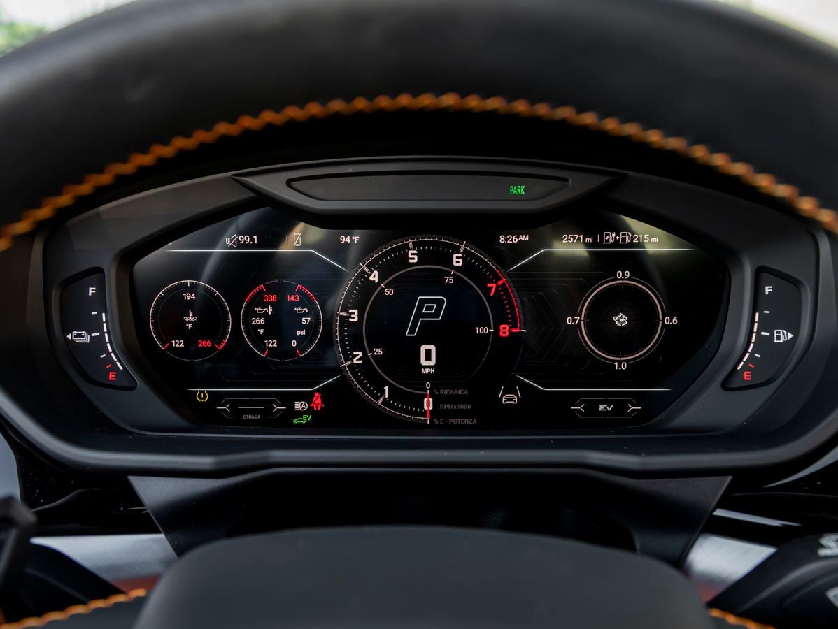 2025 Lamborghini Urus SE