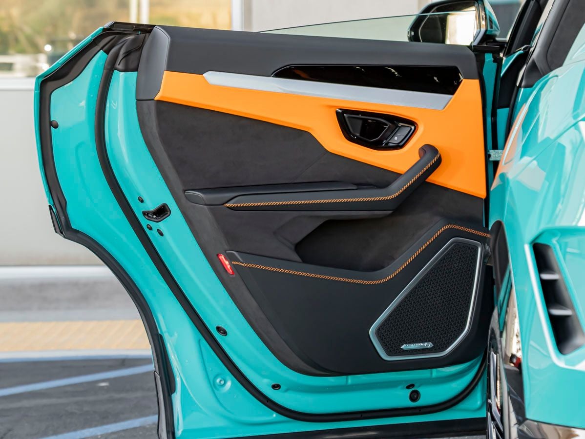 2025 Lamborghini Urus SE