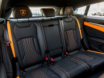 2025 Lamborghini Urus SE