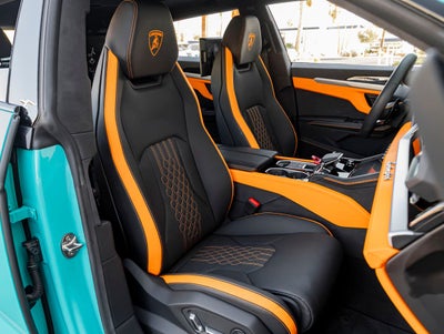 2025 Lamborghini Urus SE