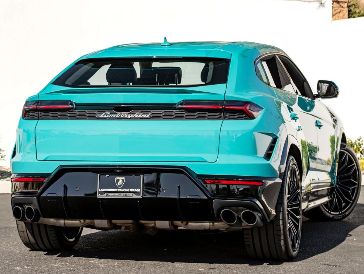 2025 Lamborghini Urus SE