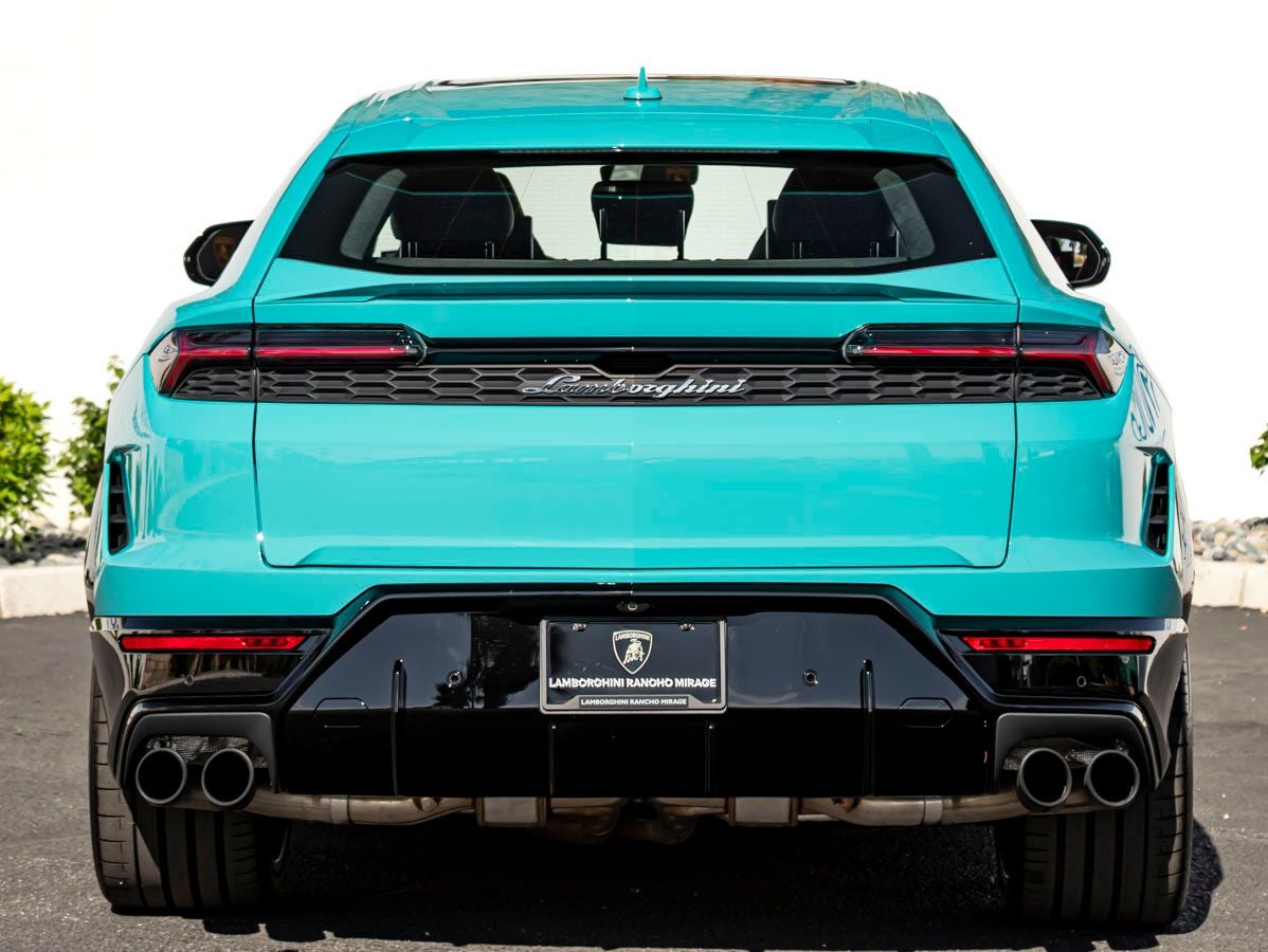 2025 Lamborghini Urus SE